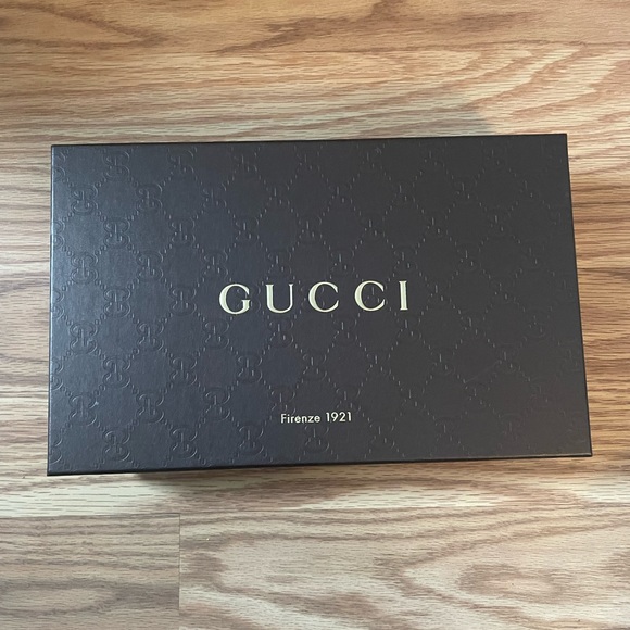 Authentic Gucci Microguccissima Wallet with Strap - Picture 7 of 8